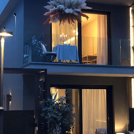 Riccione Suite Design Екстериор снимка