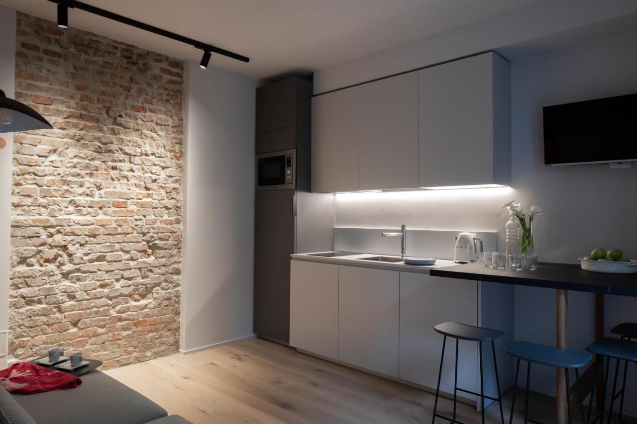 Riccione Suite Design Екстериор снимка
