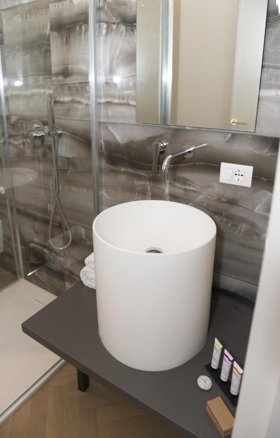 Riccione Suite Design Екстериор снимка