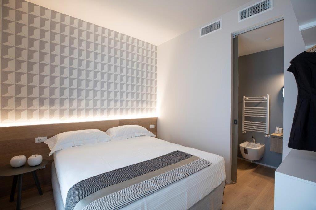Riccione Suite Design Екстериор снимка