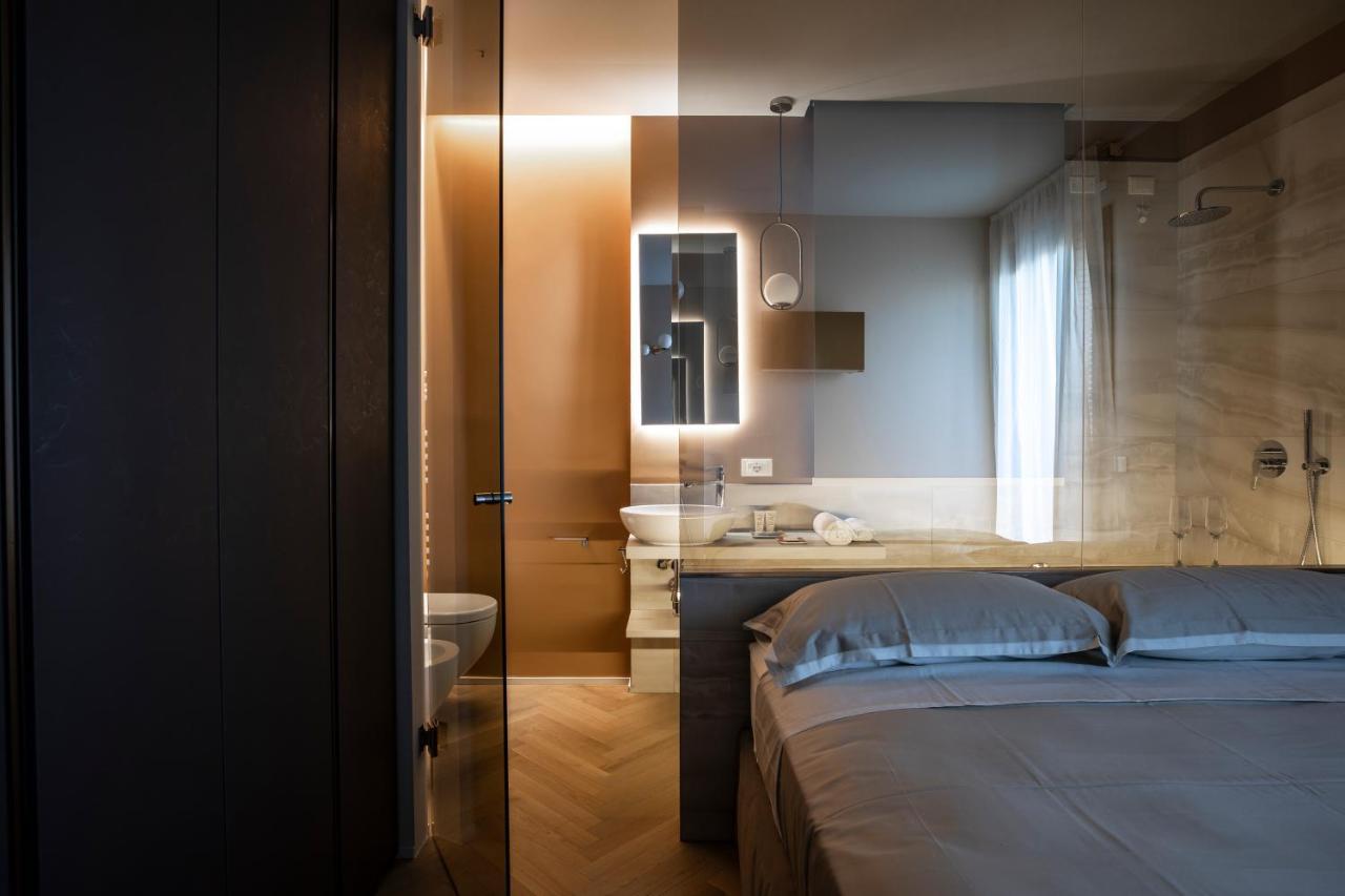 Riccione Suite Design Екстериор снимка